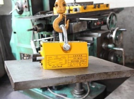 永磁起重器的起重作業